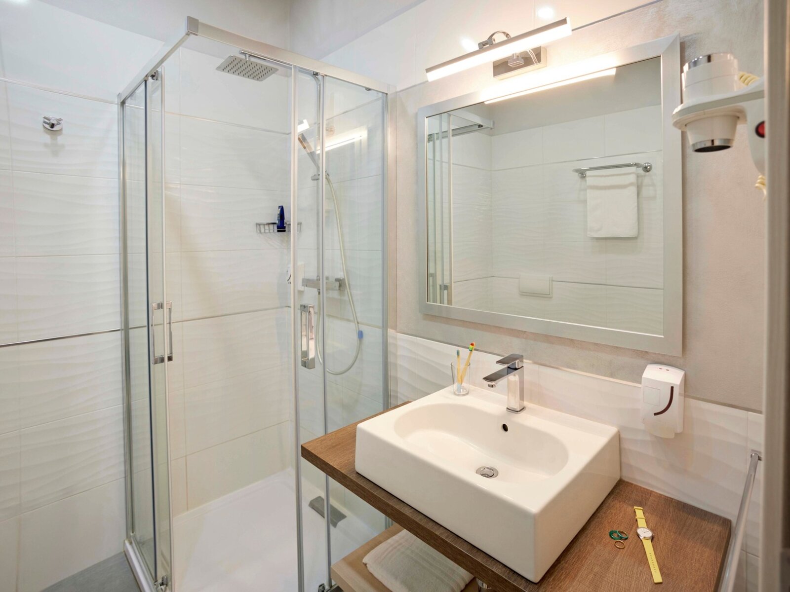 Wohnbeispiel Single with Child Double Room