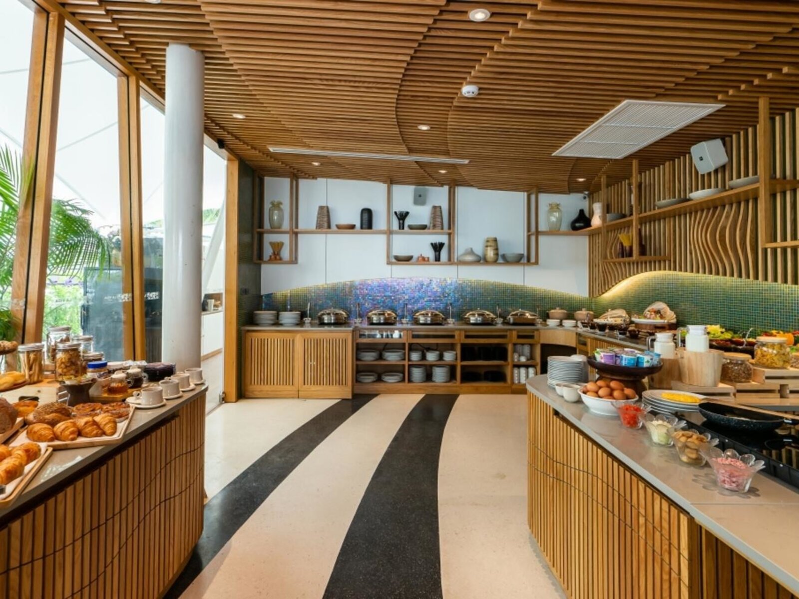 LAGO RESTAURANT