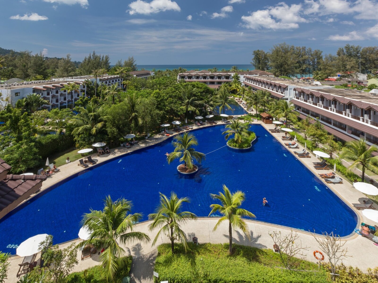 Swimming pool 4