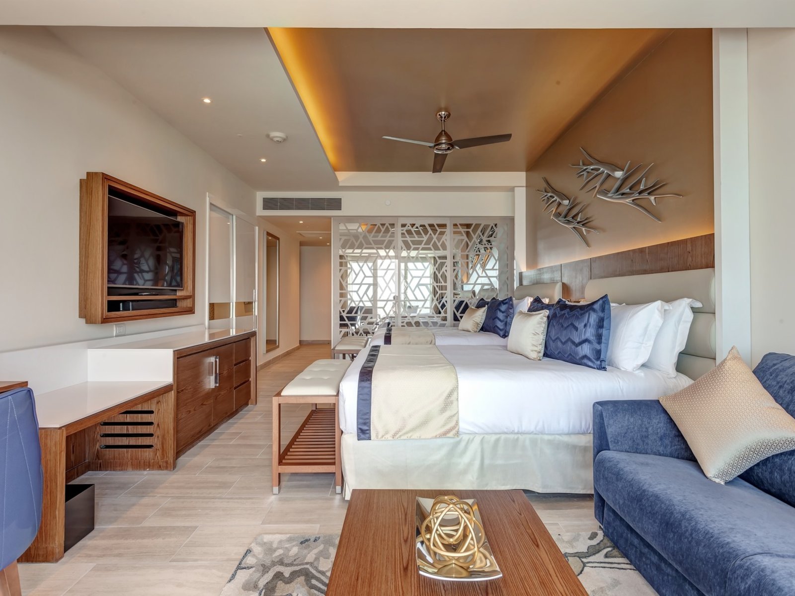 Wohnbeispiel Luxury Junior Suite Ocean View Diamond Club