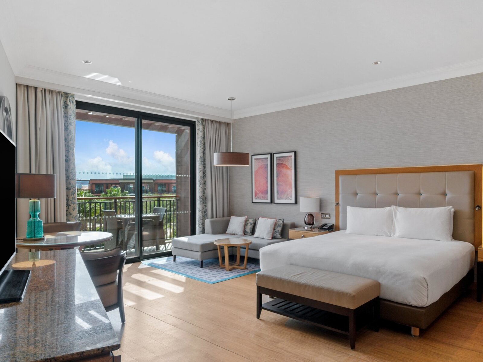 King Deluxe Room with Partial Ocean View