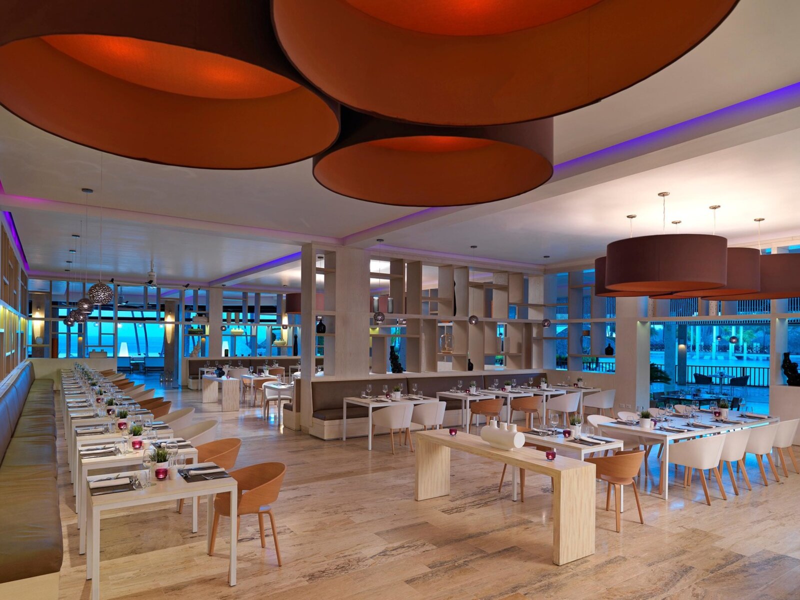 Gastro Hall