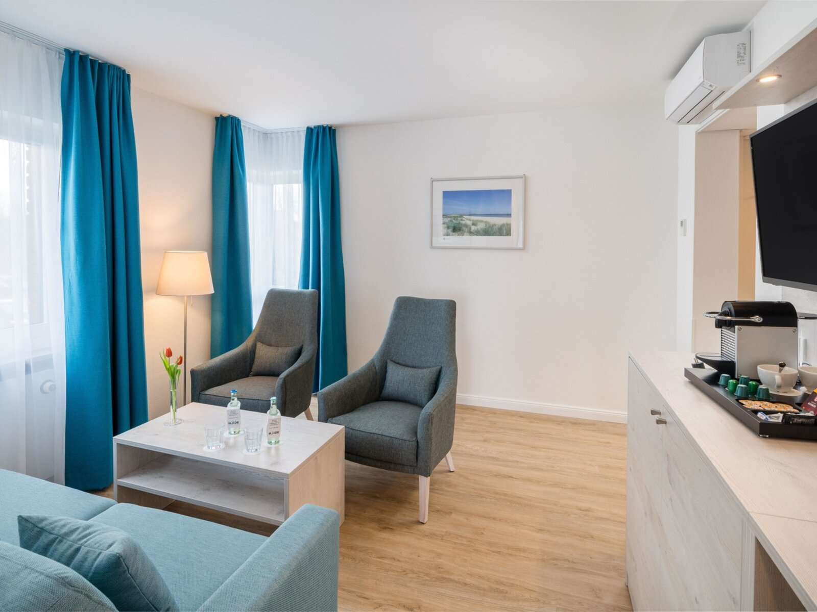 Wohnbeispiel Junior Suite / Kategorie IV zur Seeseite