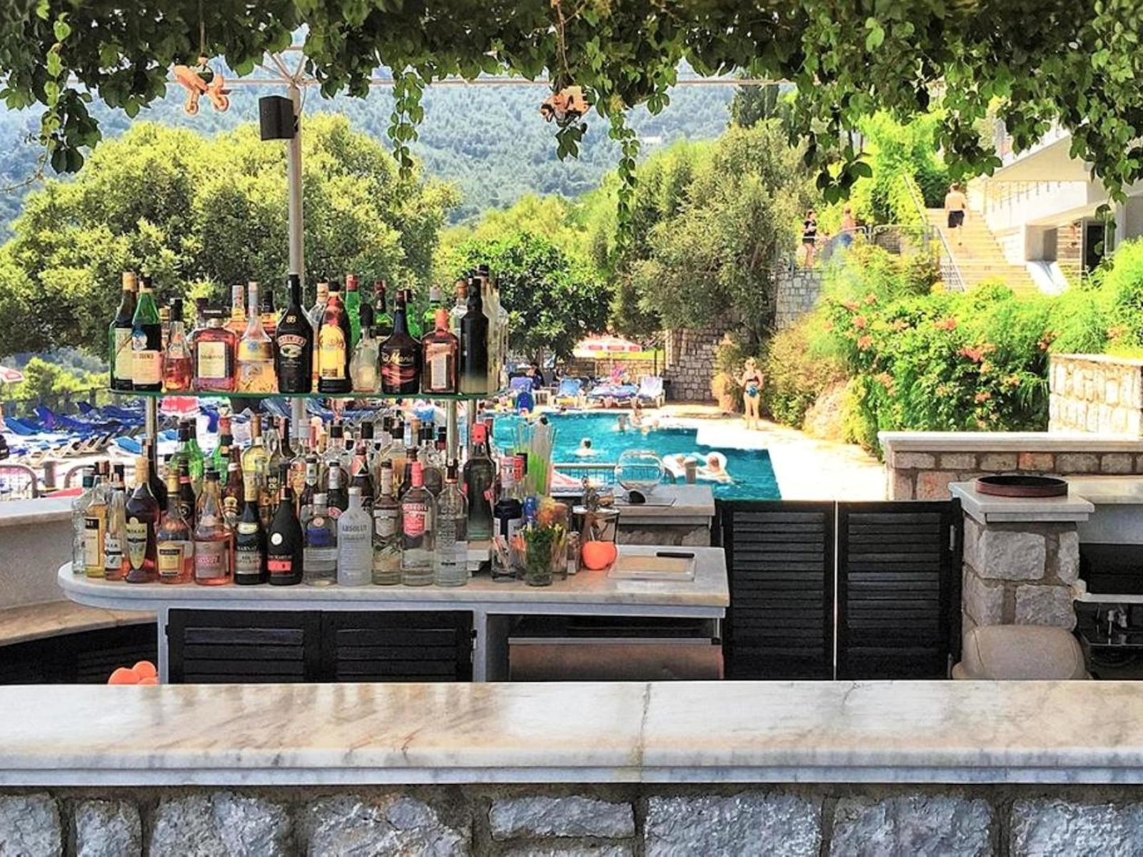 Loryma Pool Bar