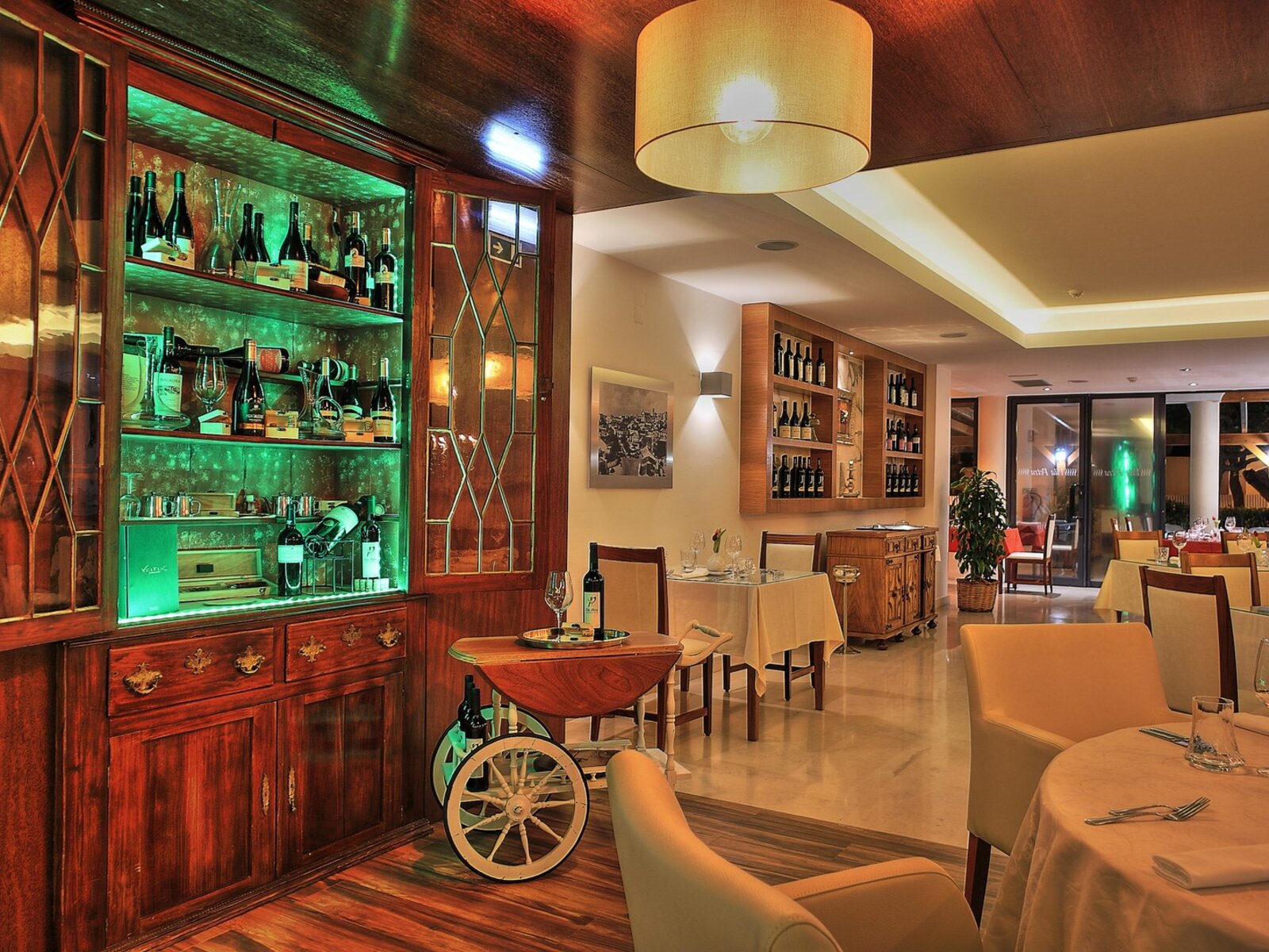 Xeirus Restaurant