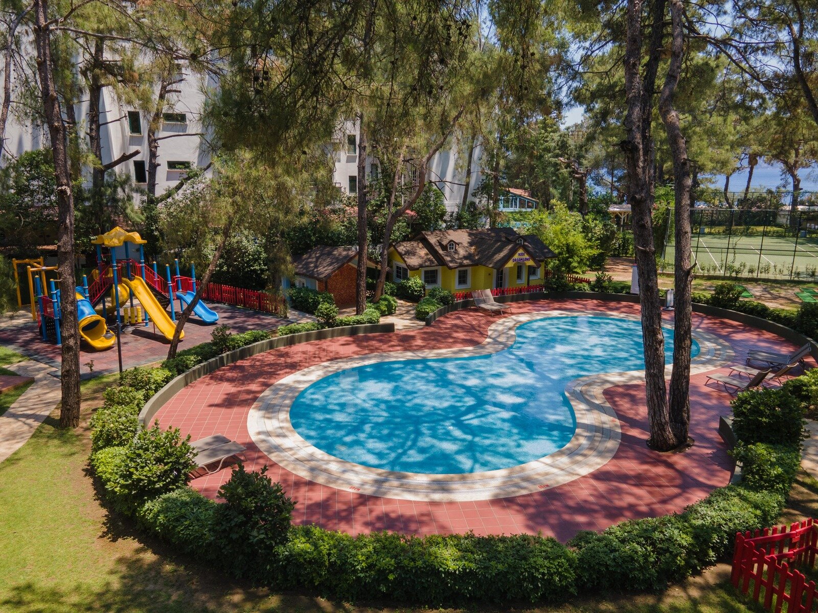 Kid's club swimming pool