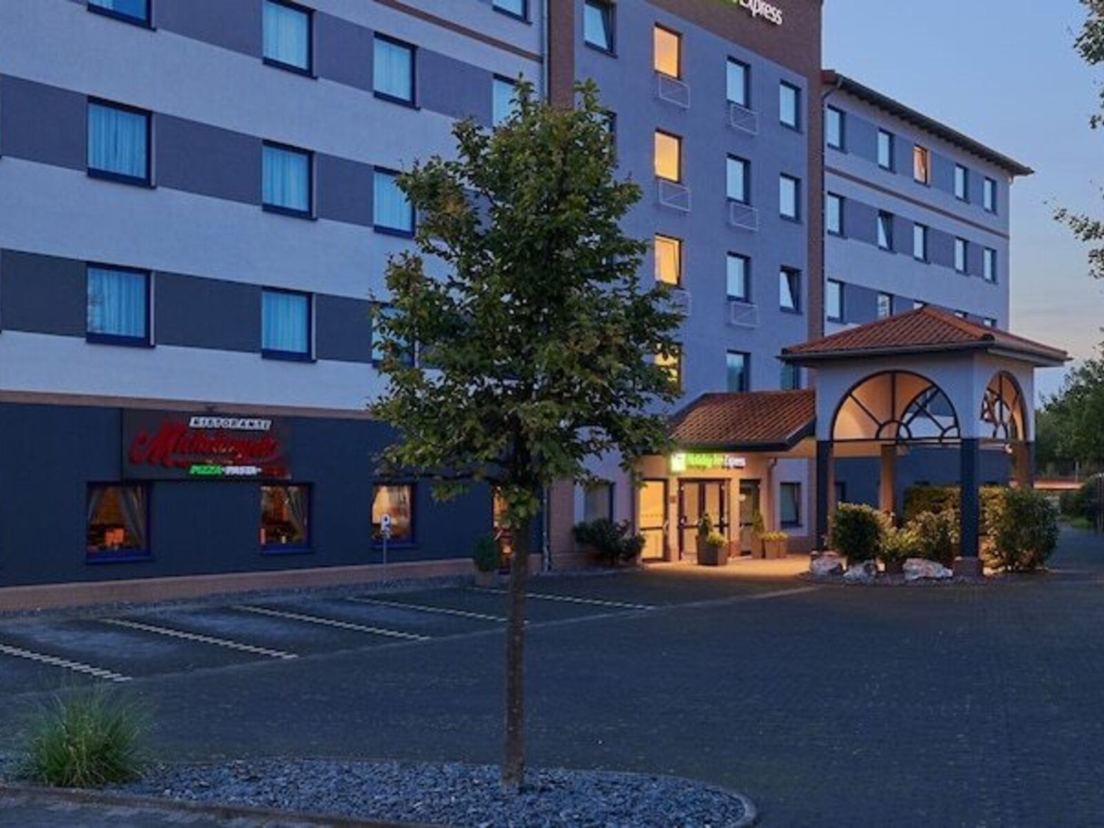 Holiday Inn Koln Hotel Holiday Inn Express Köln Troisdorf in Köln günstig buchen bei TUI.com