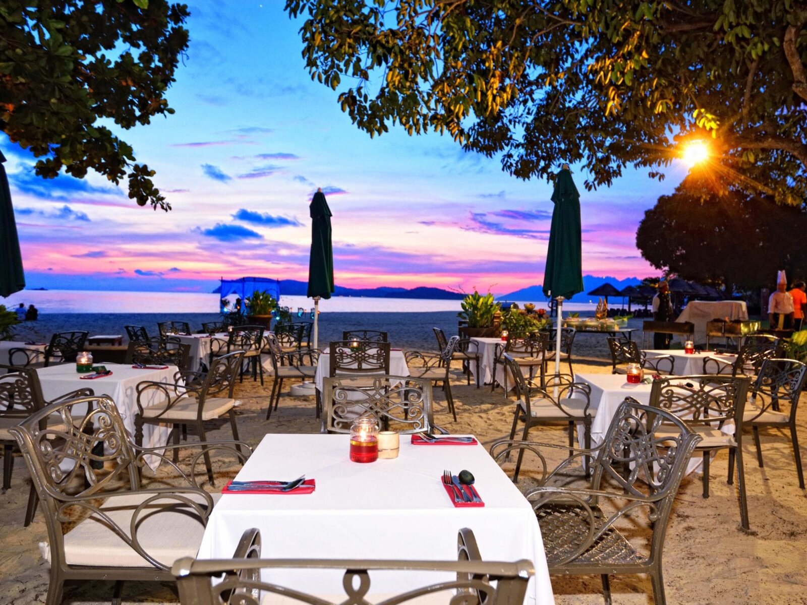 Tropical Beach Bar