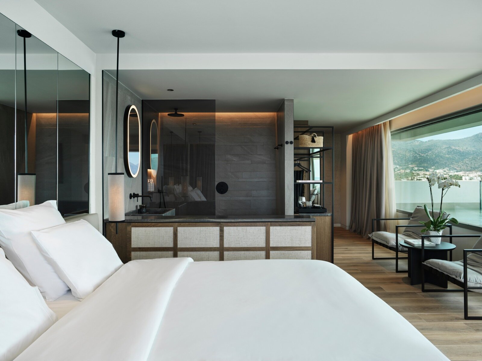 Wohnbeispiel Premier Sea View Suite with private Pool