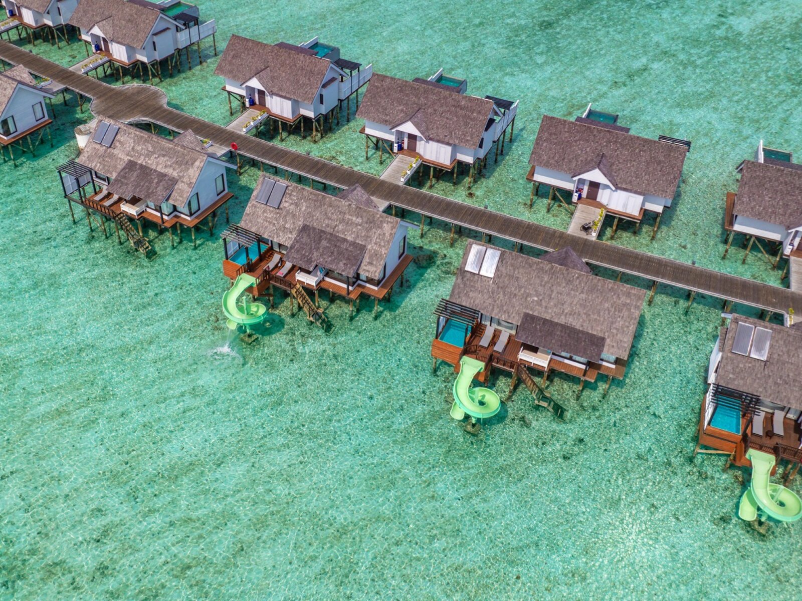 Wohnbeispiel Wind Villa with Jacuzzi  Slide