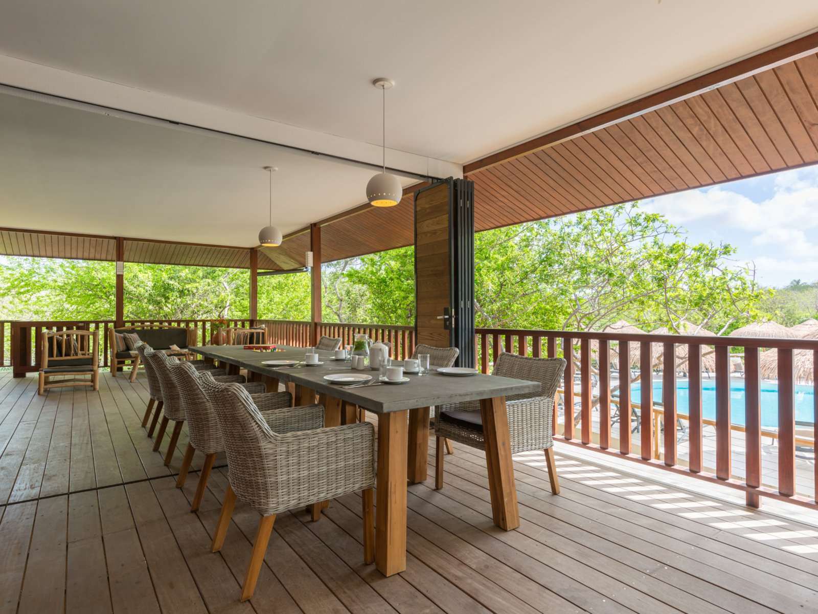 Wohnbeispiel 4-BEDROOM VILLA AMBIENTE
