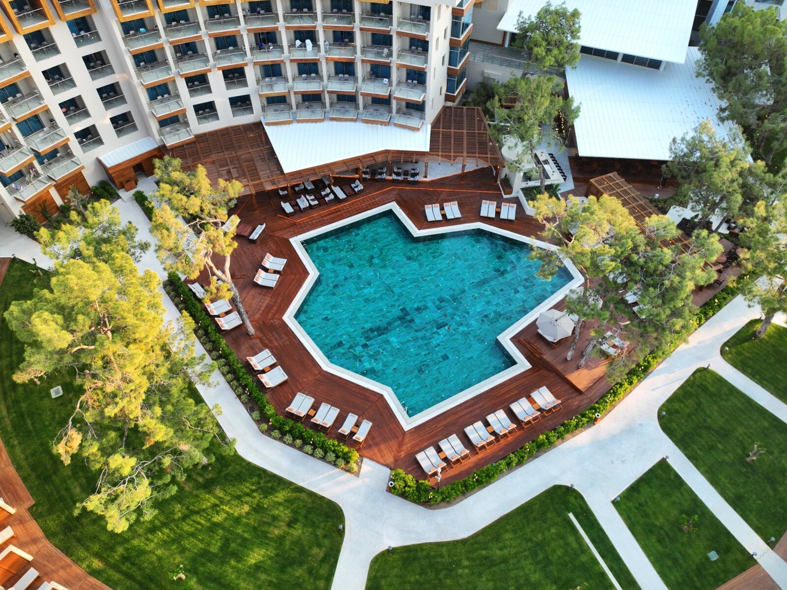 Marine Pool & Bar