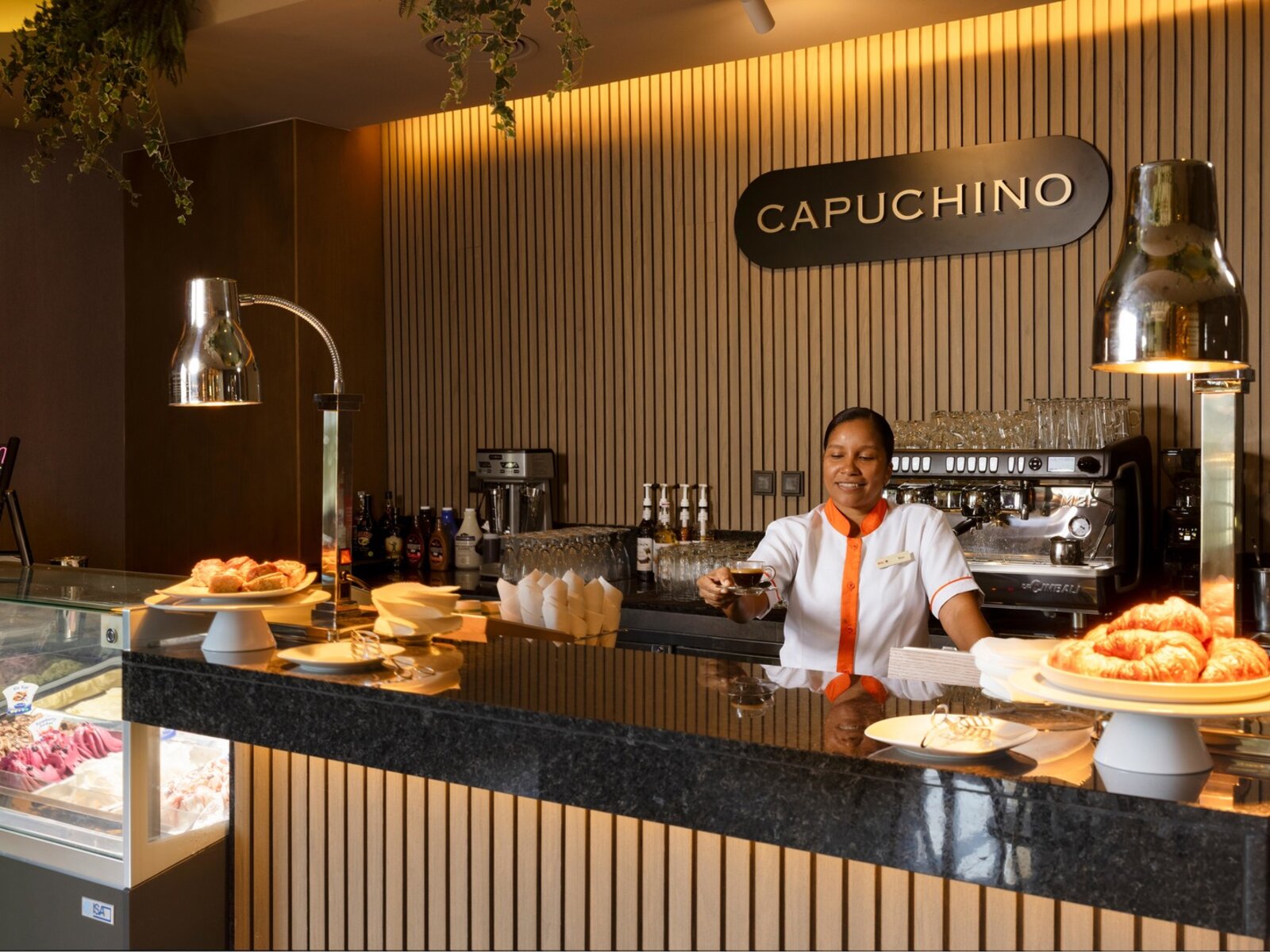 Capuchino mit Eisecke