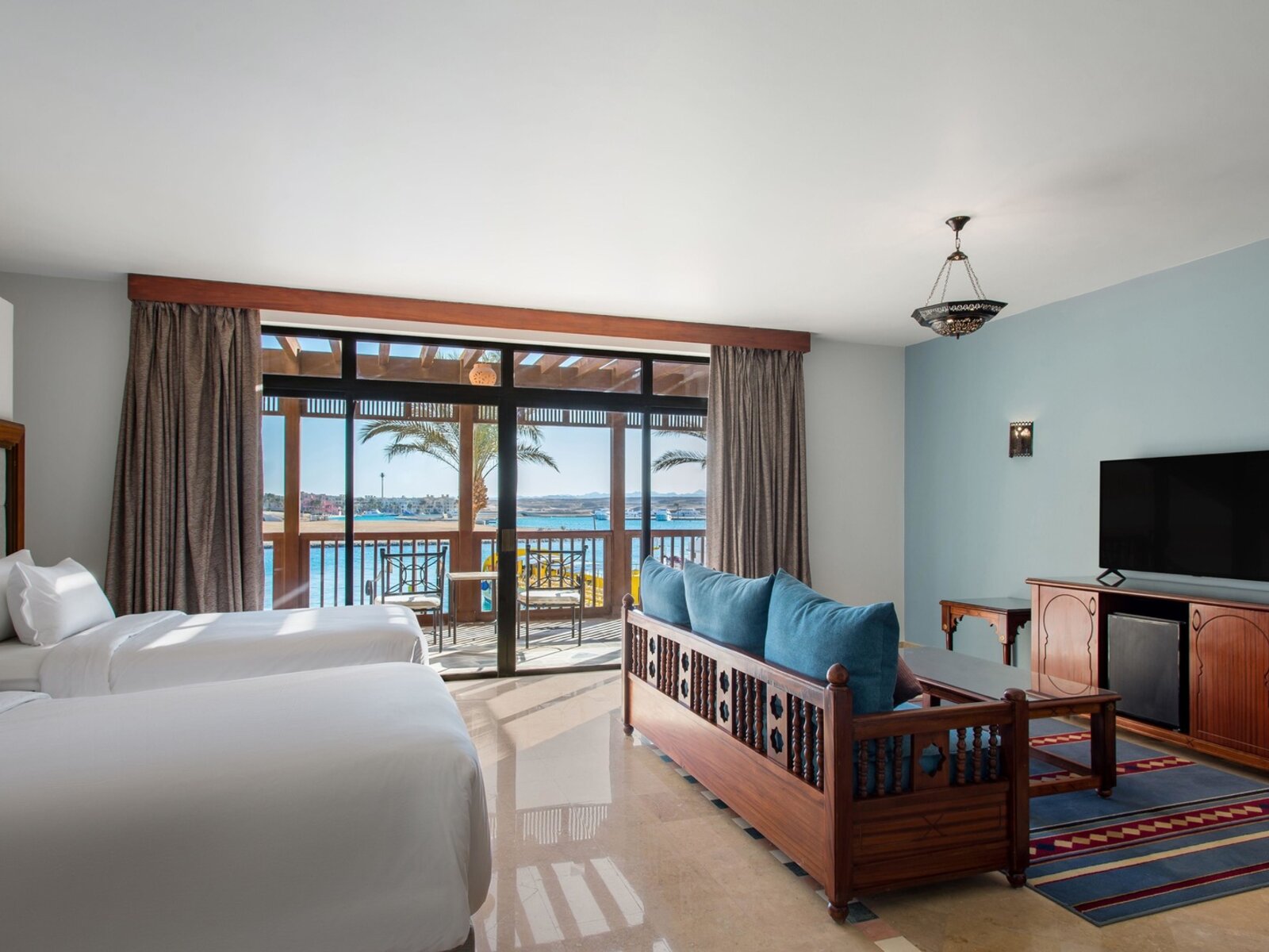 Wohnbeispiel Junior Suite (Pool View)