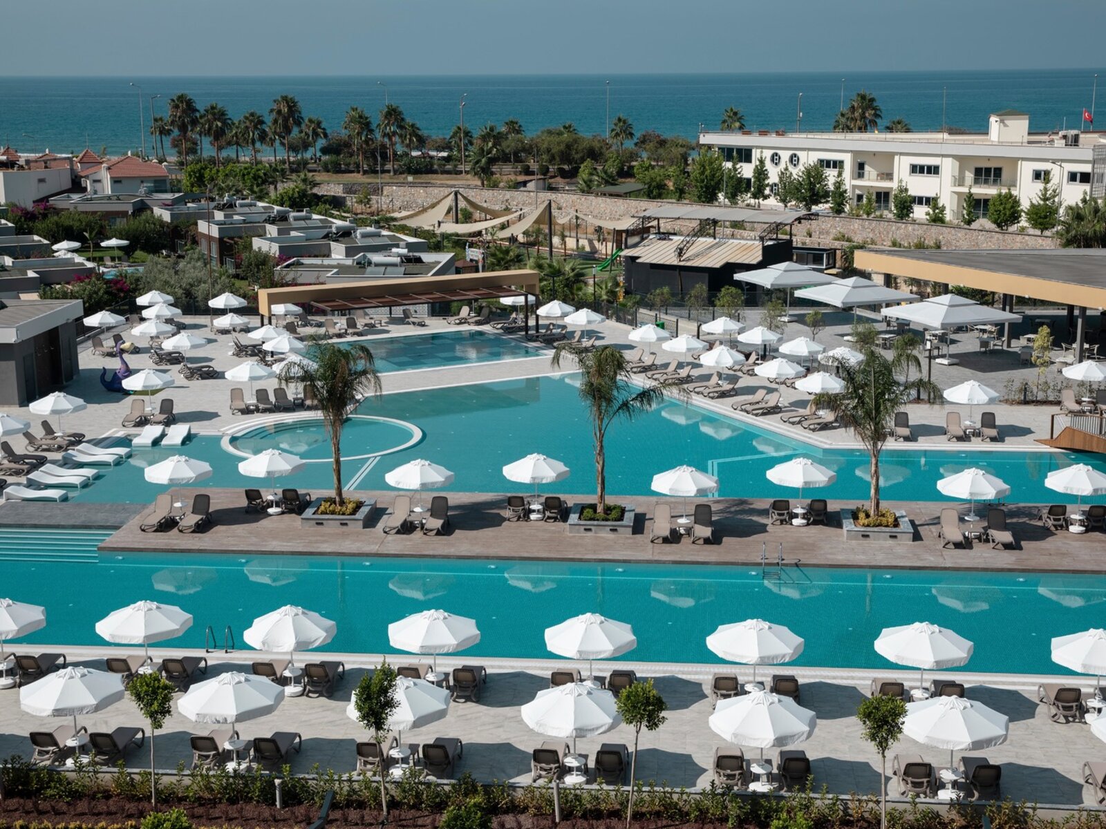 Grand Pool