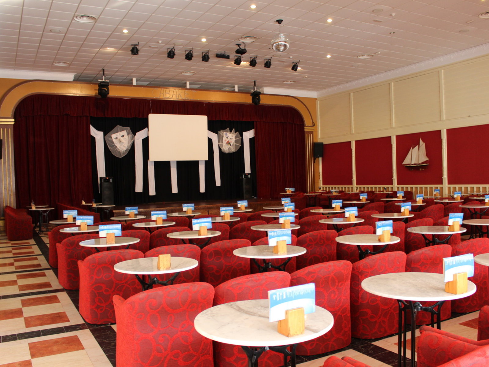 Bar Teatro Capitán Ahab
