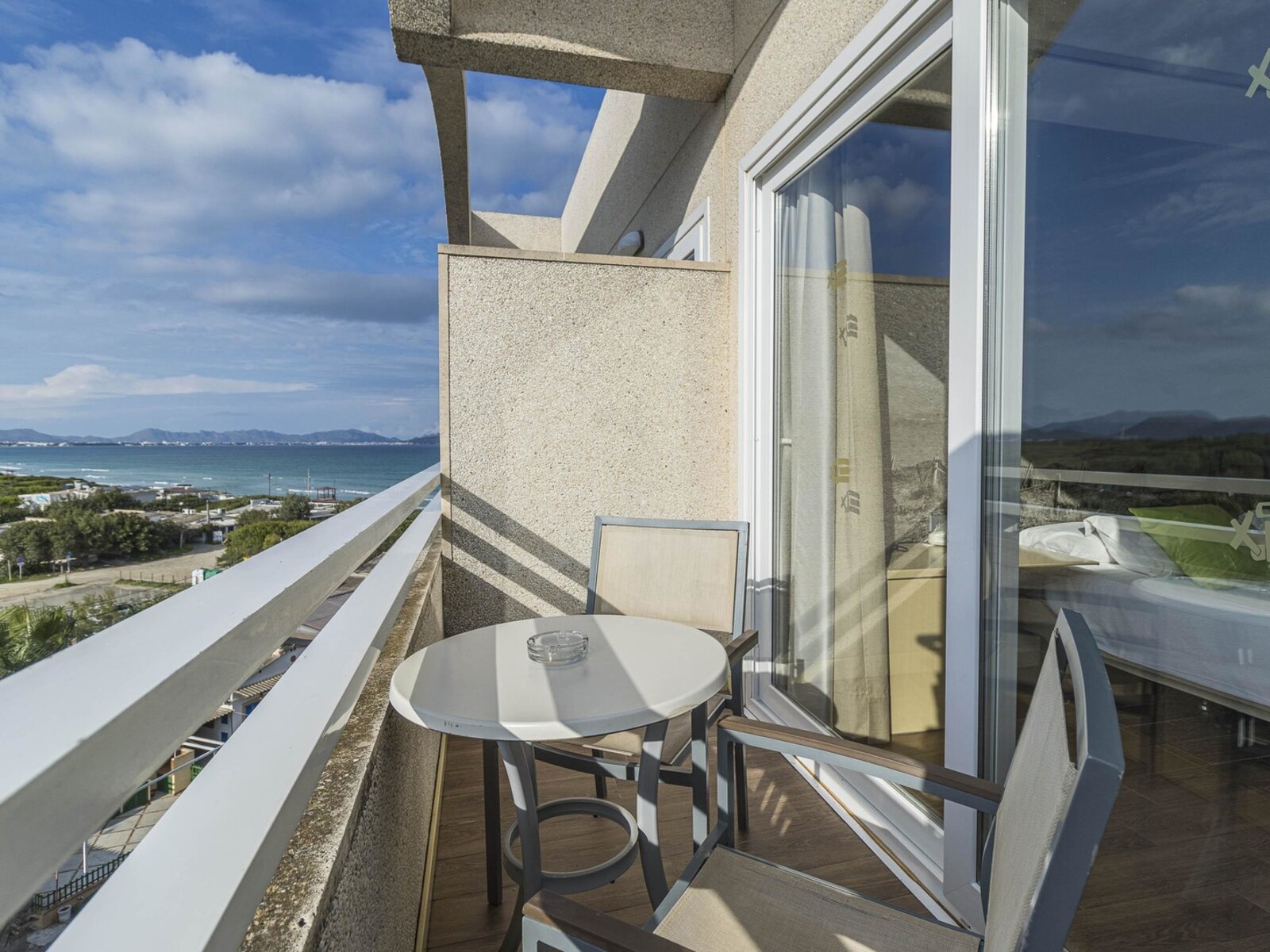 Wohnbeispiel Double Side Sea View Superior