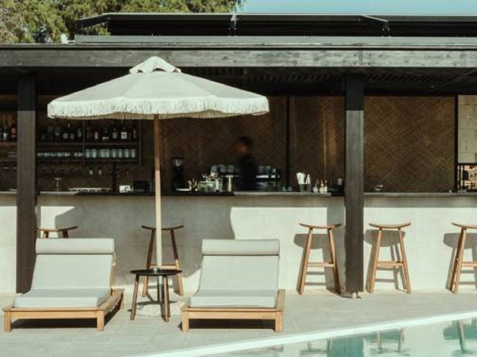 Naked Star Pool Bar
