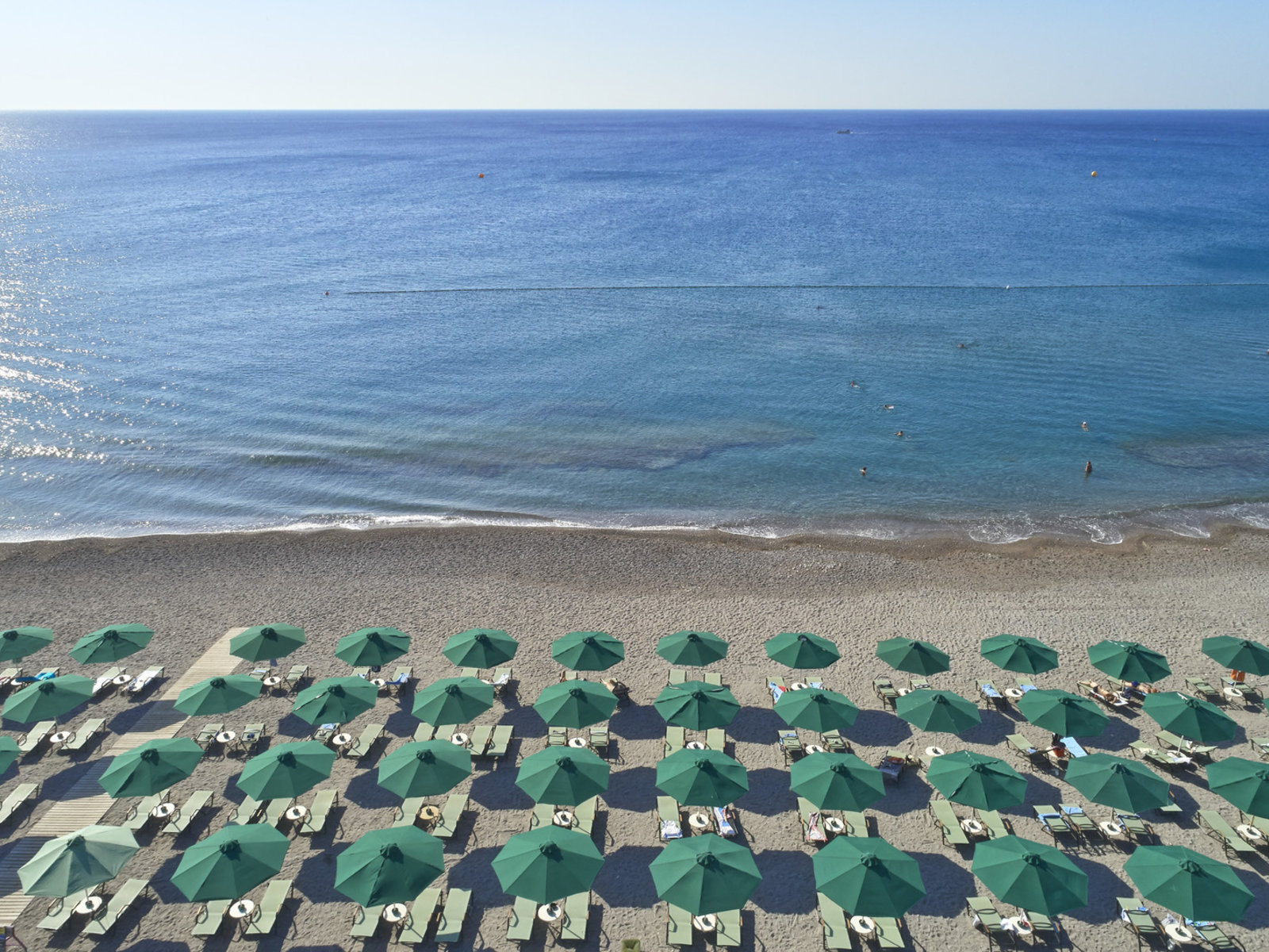 Esperos Mare