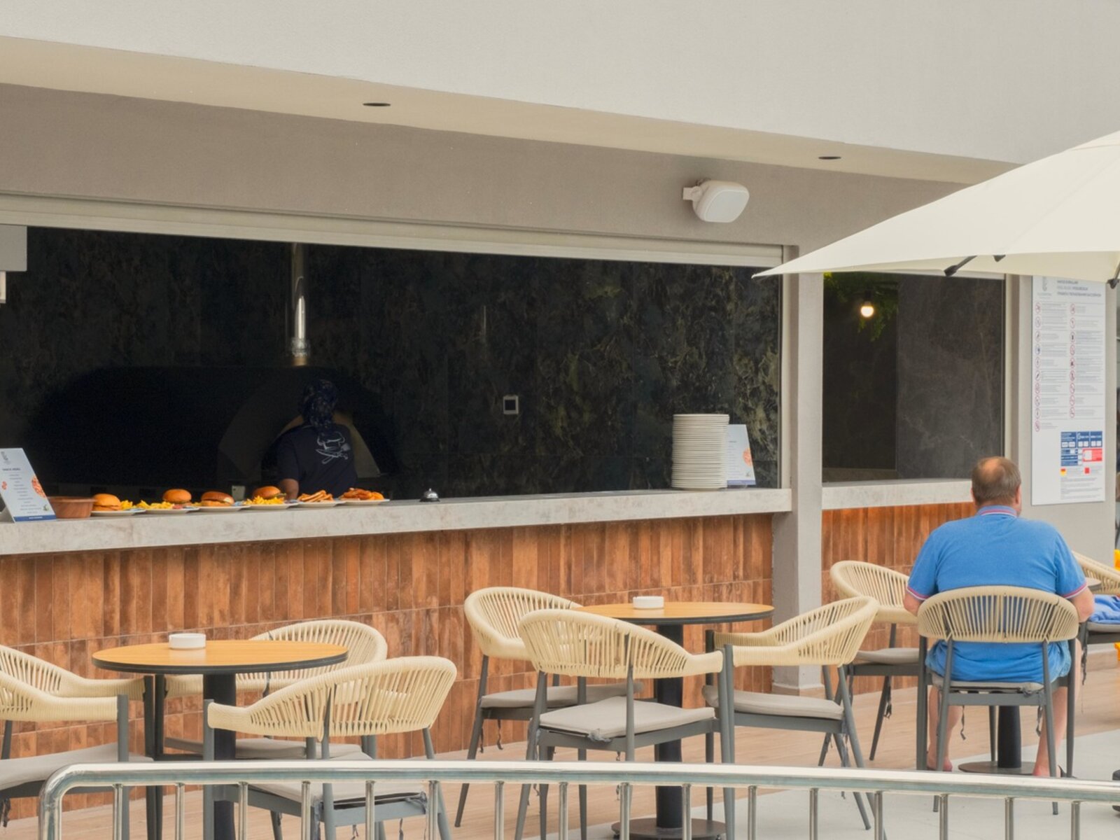 Snack Restaurant