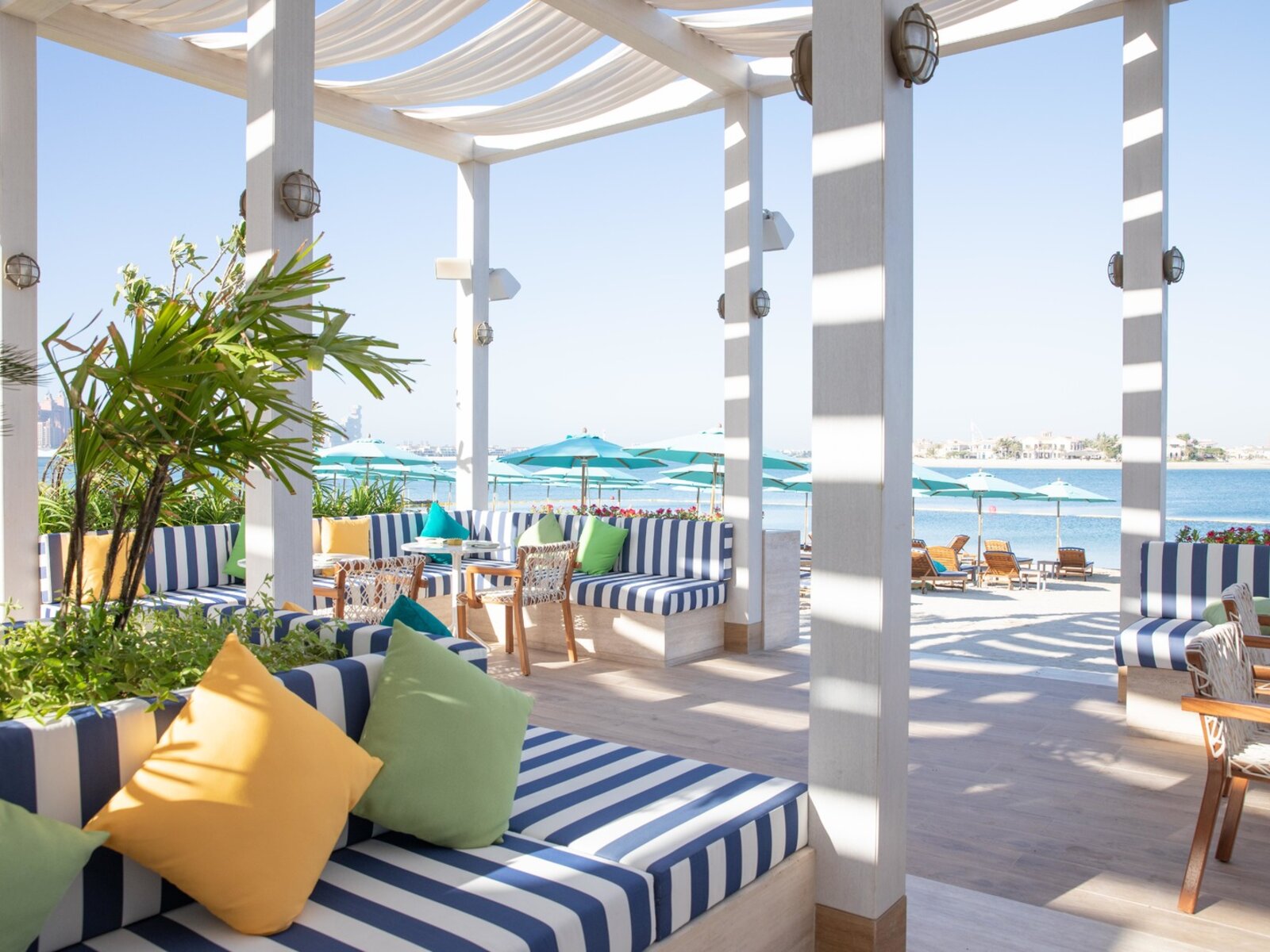 VILLAMORE BEACH RESTAURANT