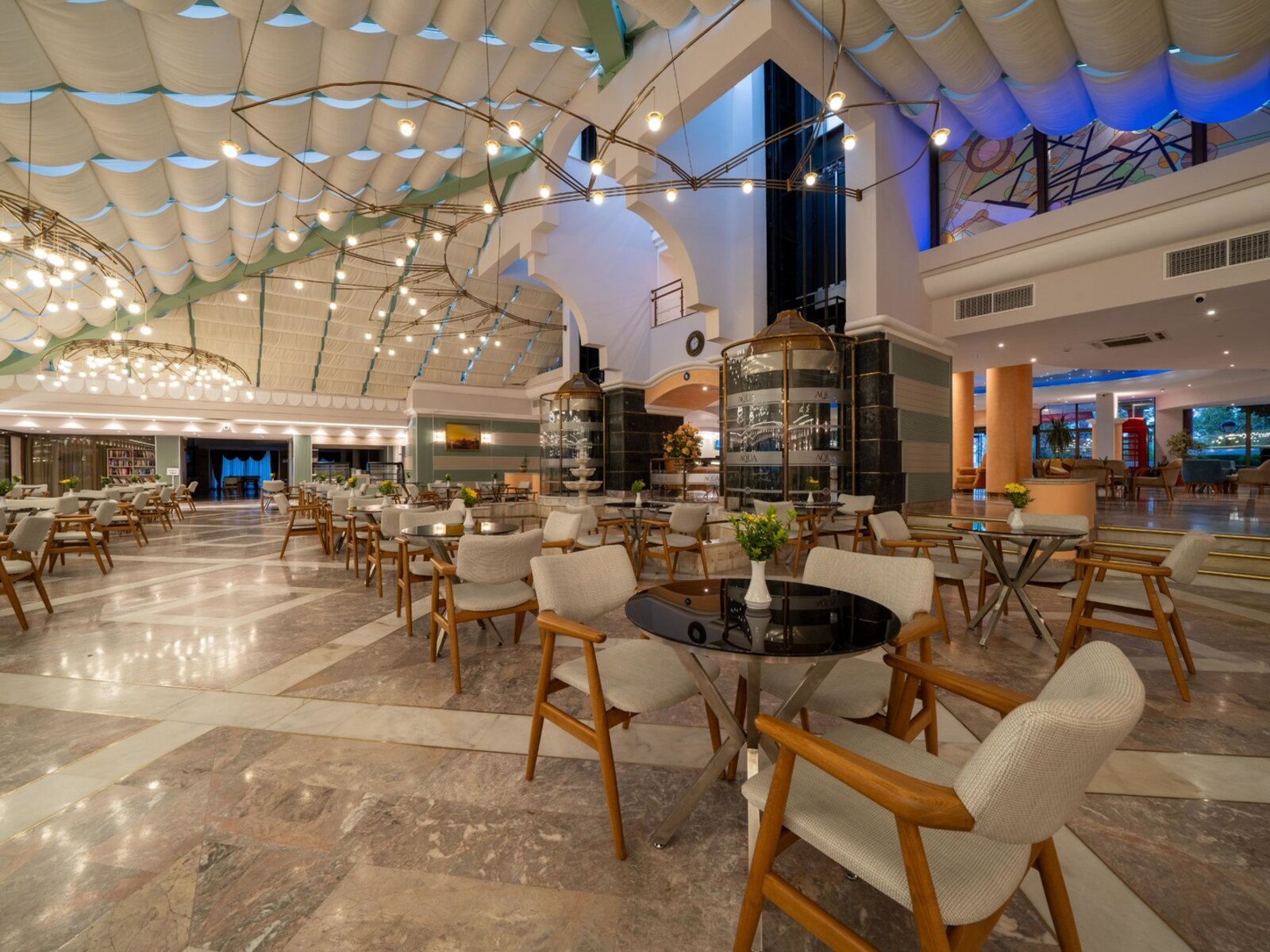 Atrium Bar