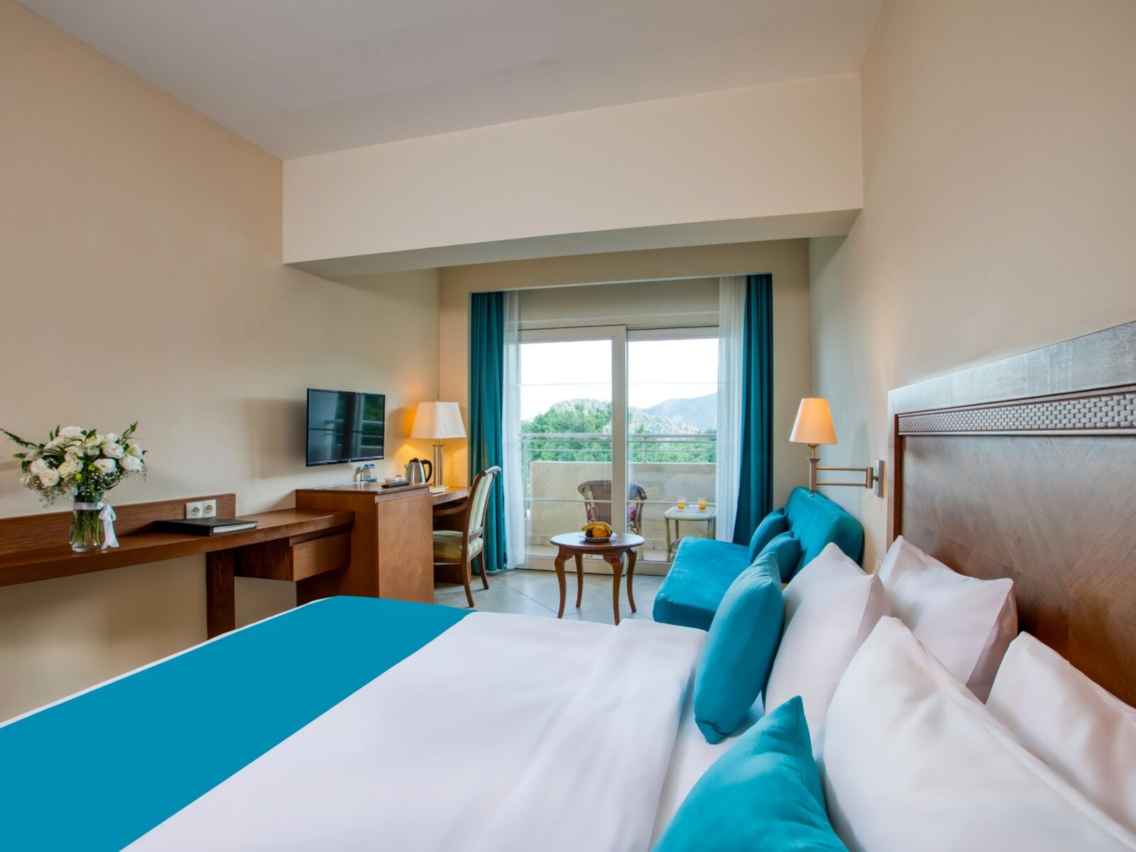Superior Room Side Sea View Main Building