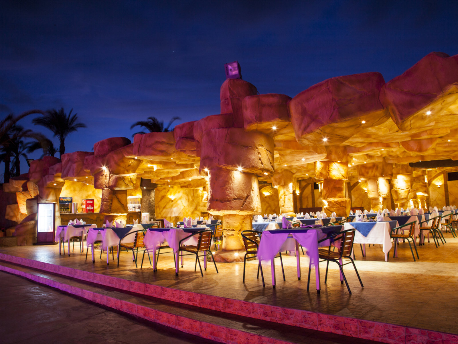 A LA CART Restaurant