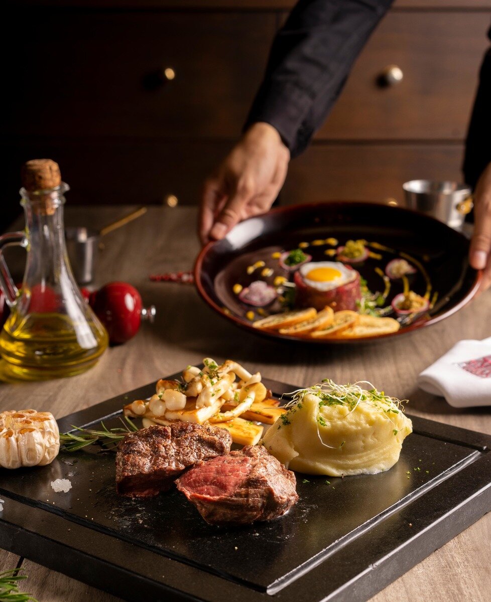 Sam's Steaks & Grill