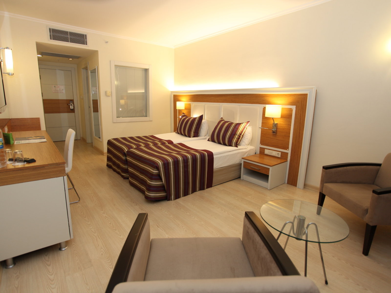 Wohnbeispiel Double Standard Sea View Room