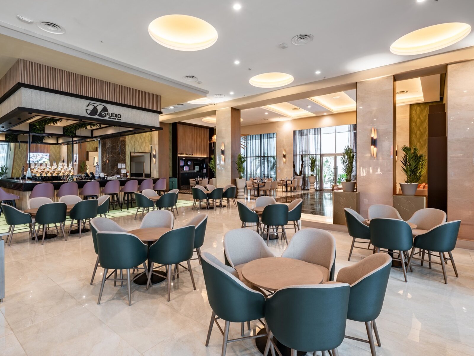 Lobby Bar & Sushi Lounge Studio 50