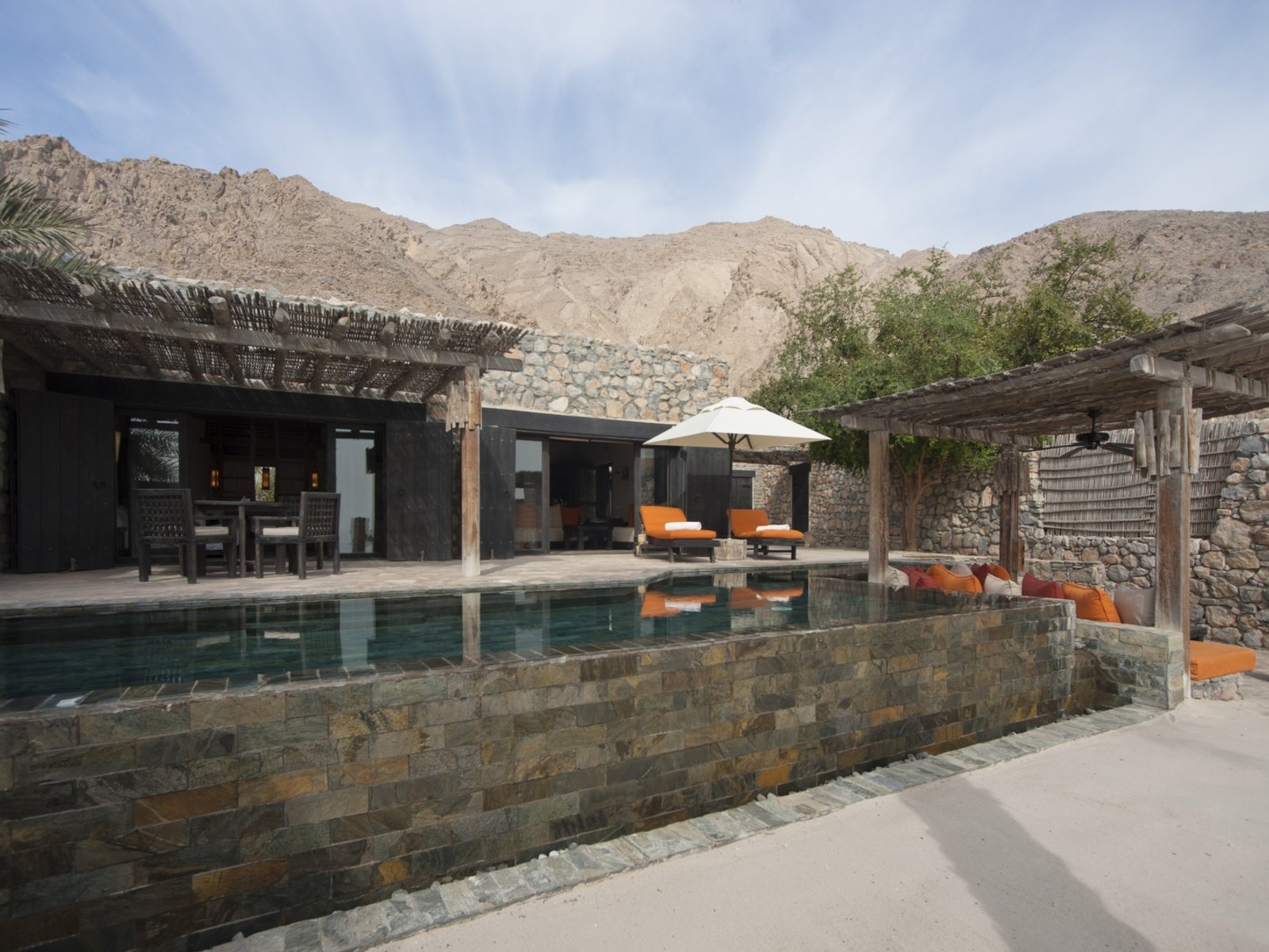Wohnbeispiel Pool Villa Suite