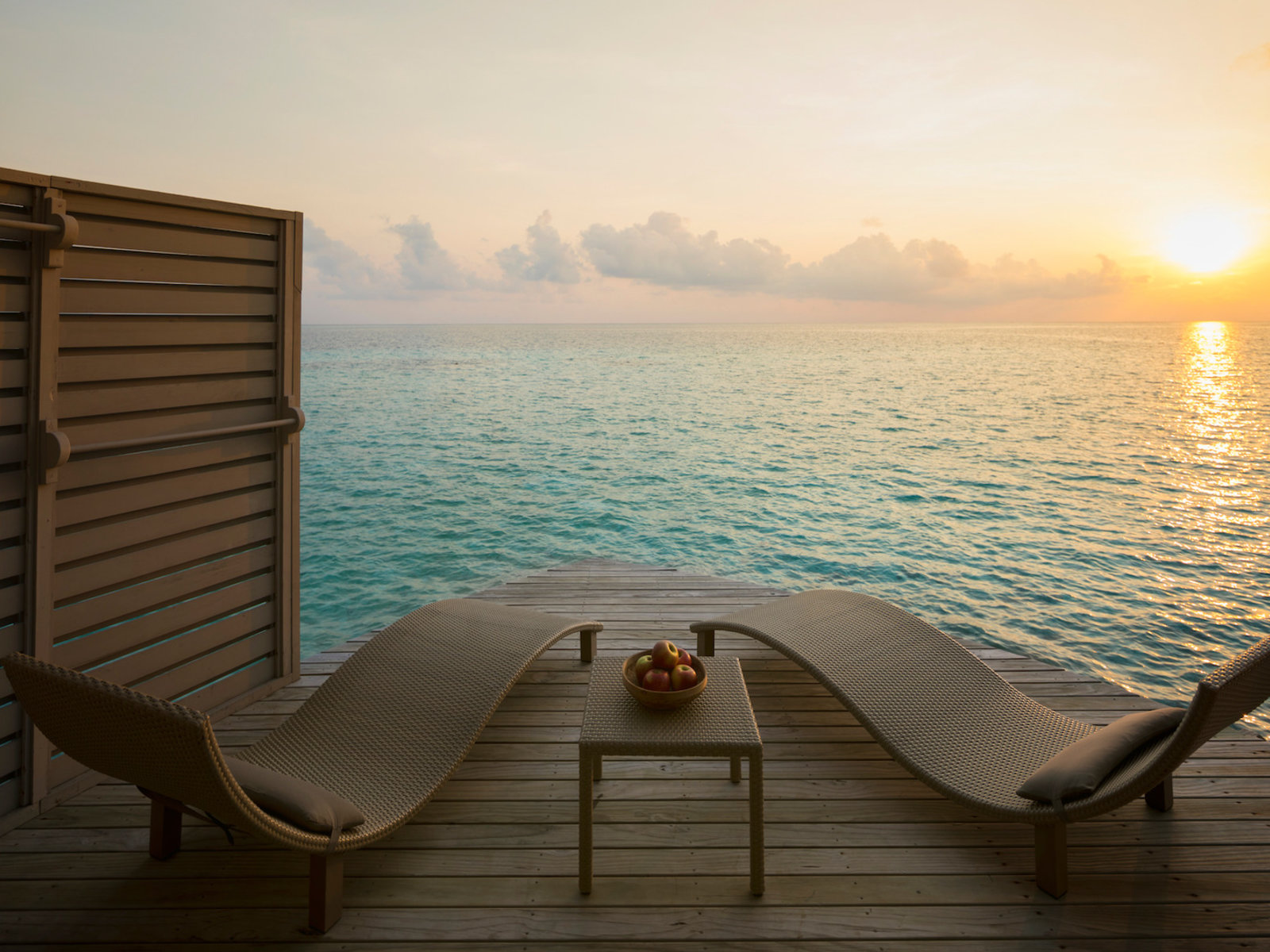Wohnbeispiel Sunset Overwater Villa