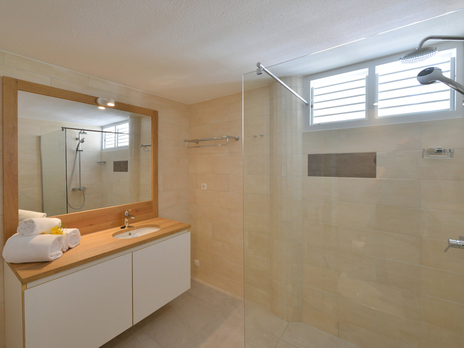Wohnbeispiel 2-BEDROOM BUNGALOW