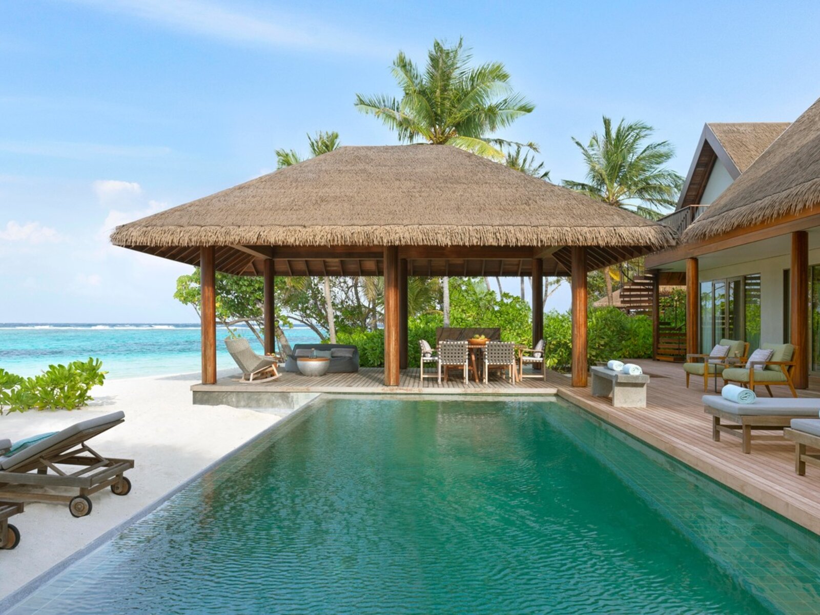 Wohnbeispiel Family Beach Retreat with Pool