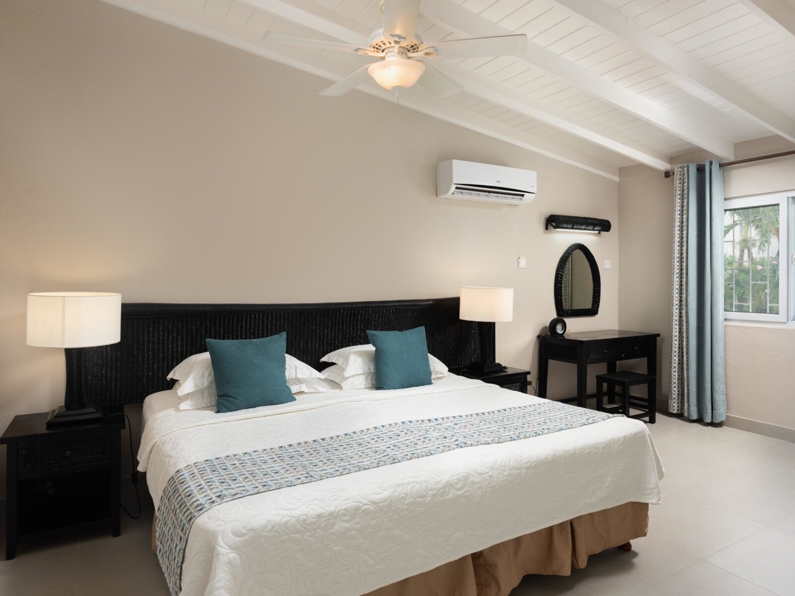 Wohnbeispiel Deluxe One Bedroom Suite with A/c