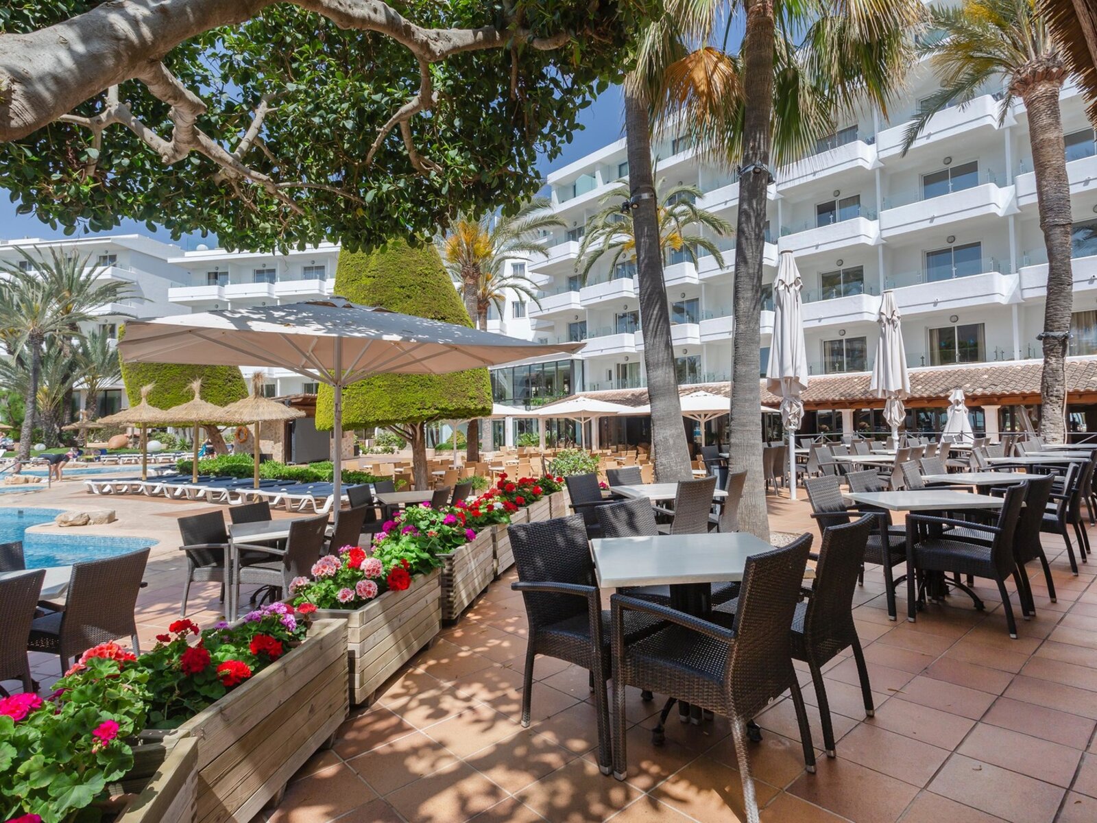 Poolbar