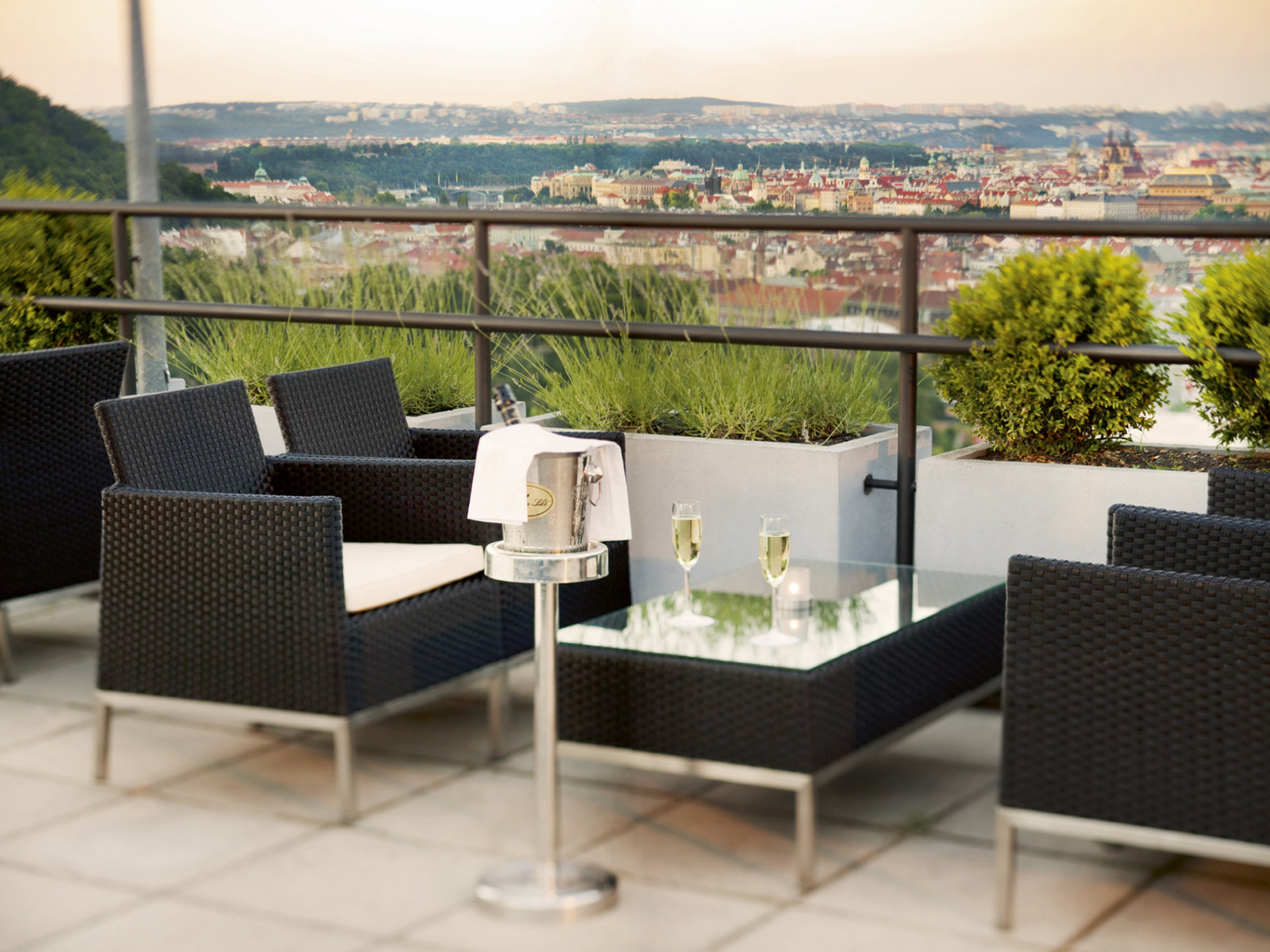 Sky Lounge Bar & Terrace