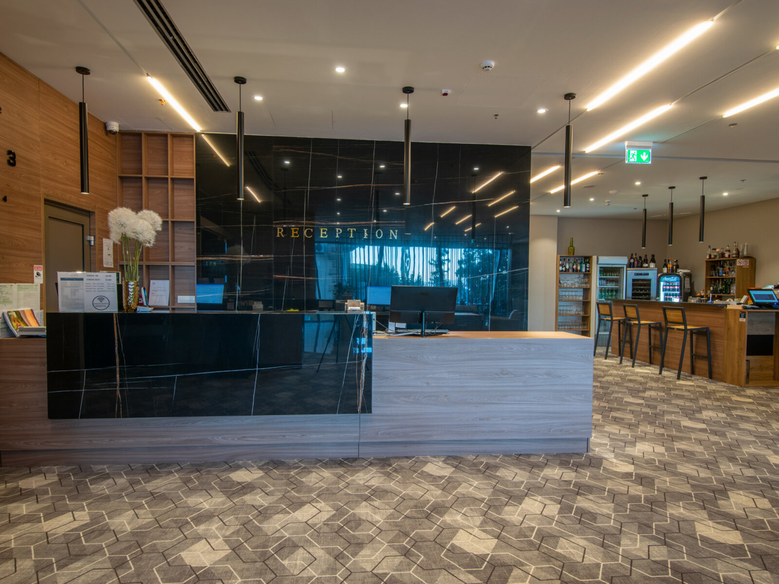 Lobby bar