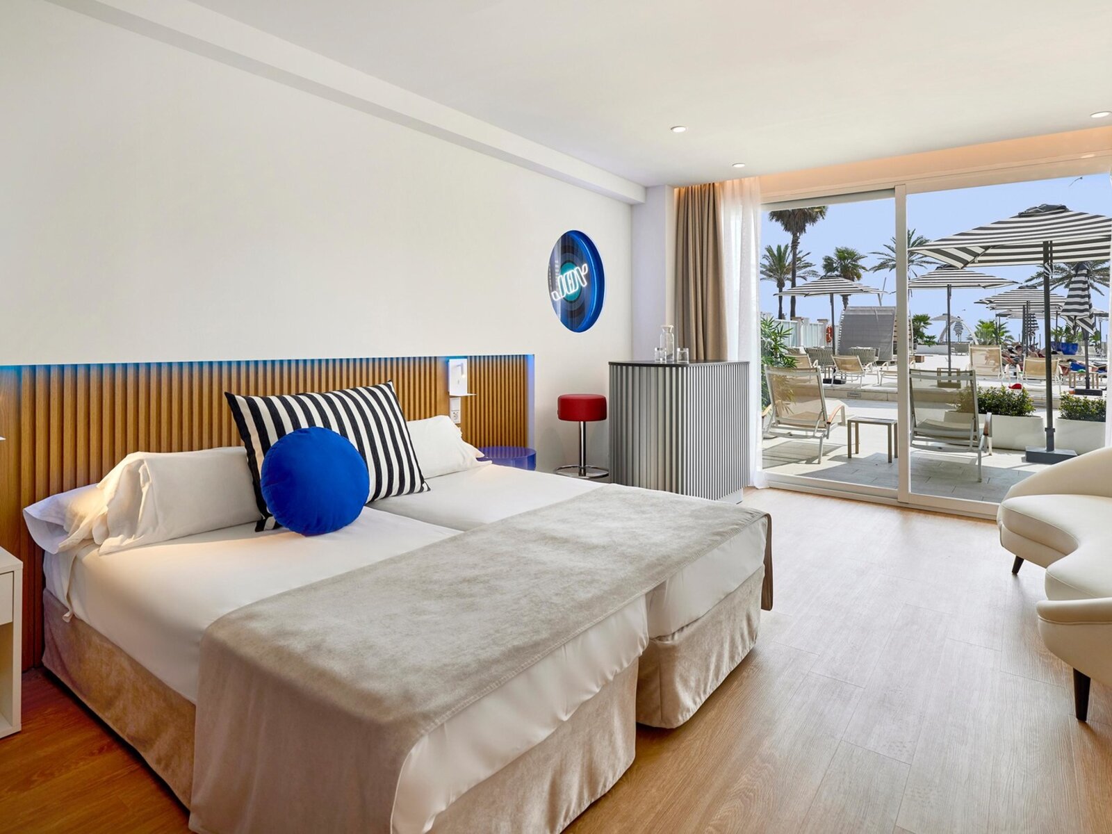 Wohnbeispiel Junior Suite with terrace