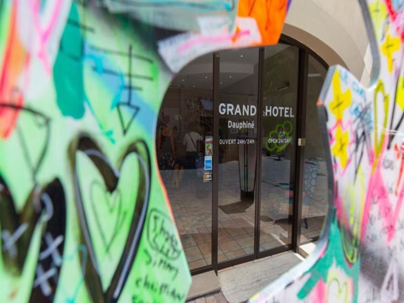 Grand Hotel Dauphiné ★★★ Toulon Urlaub inkl. Flug » ltur