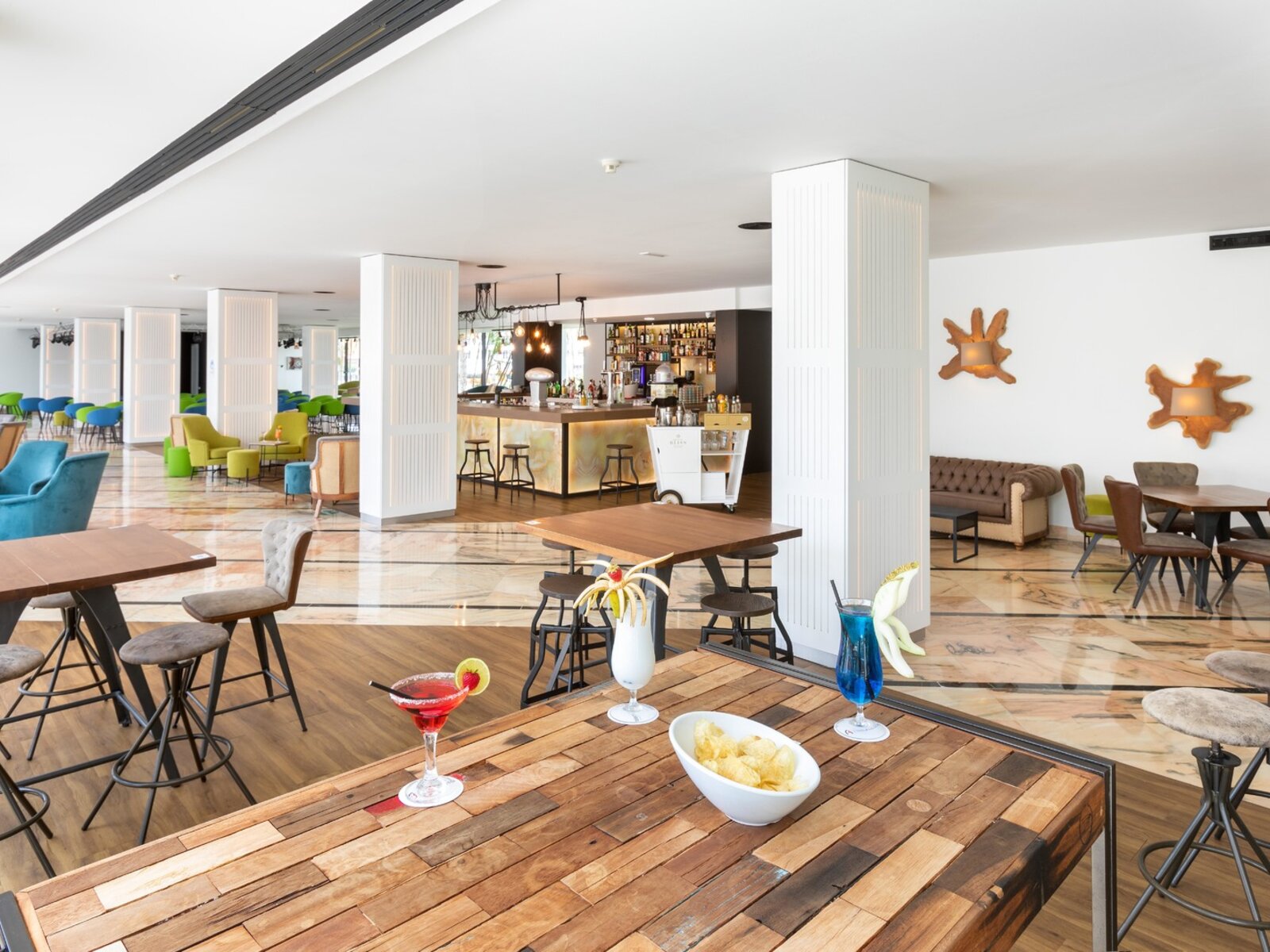 Bar Salón