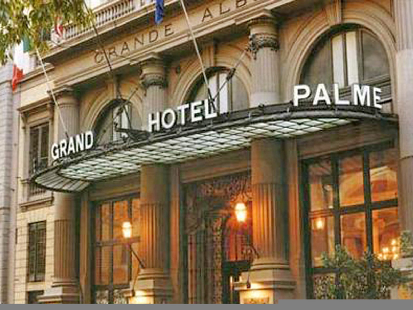 Hotel Grand Hotel et des Palmes in Palermo günstig buchen bei Hotel Grand Hotel et des Palmes in Palermo günstig buchen bei