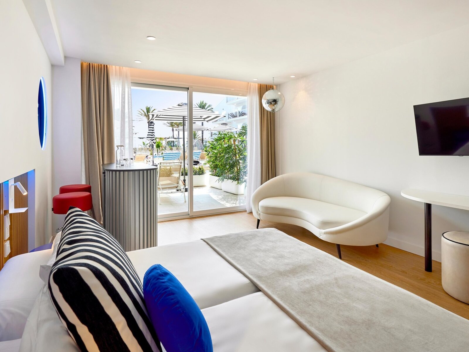 Wohnbeispiel Junior Suite with terrace