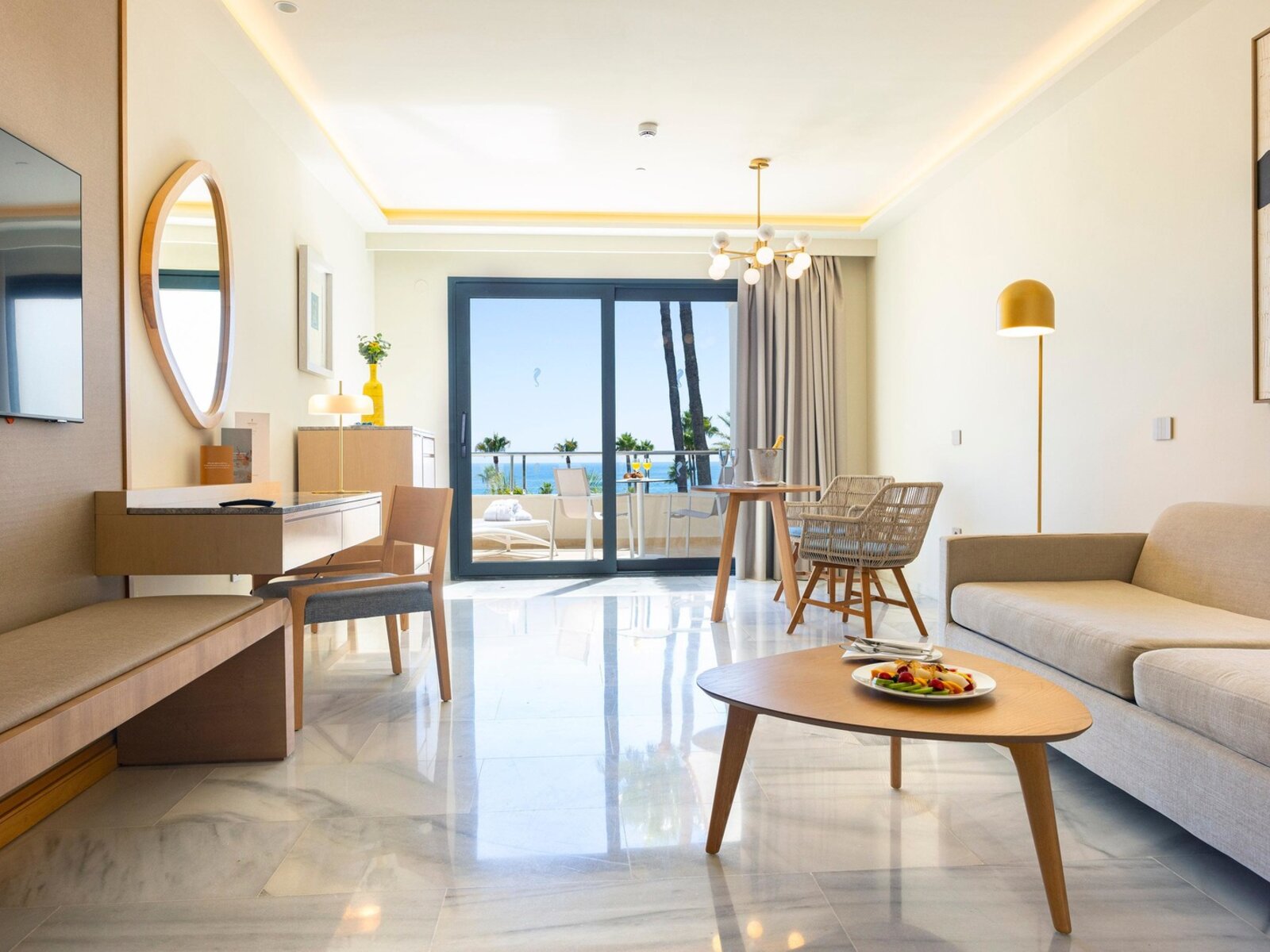 Wohnbeispiel Serenity Suite direct sea view