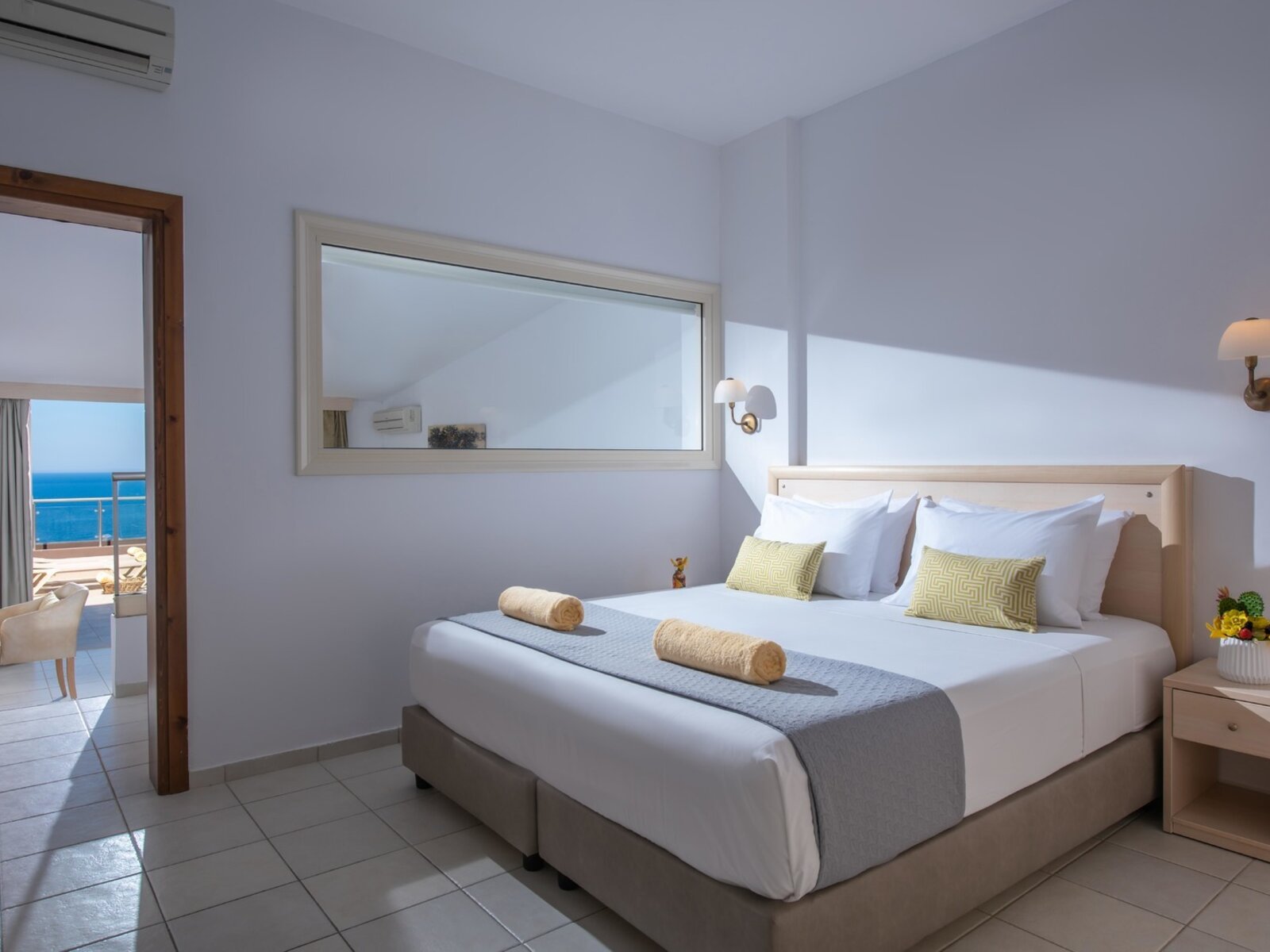 Wohnbeispiel Family Suite 2 bedroom sea view mainbuilding