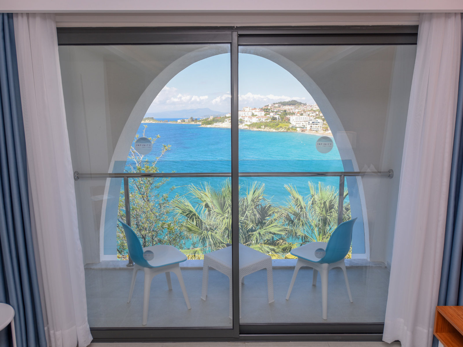 Wohnbeispiel Standard Seaview Room