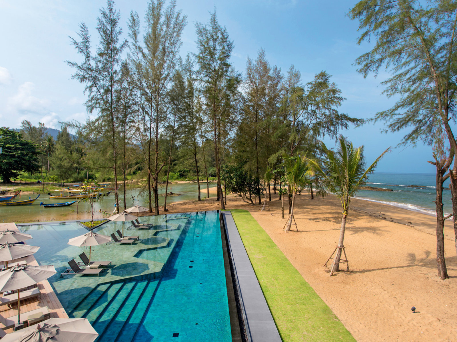 Beachfront Pool