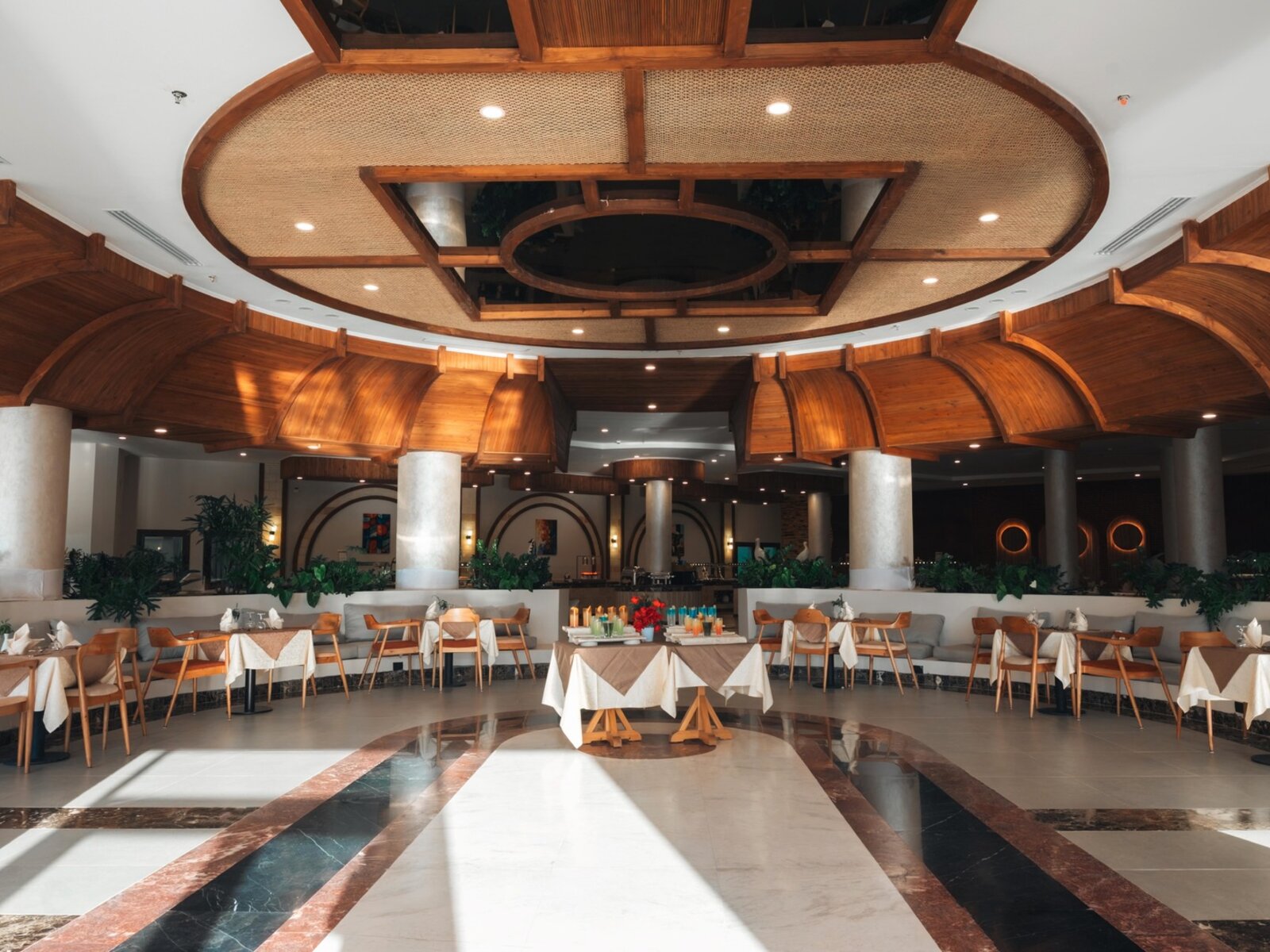 Dom Main Restaurant