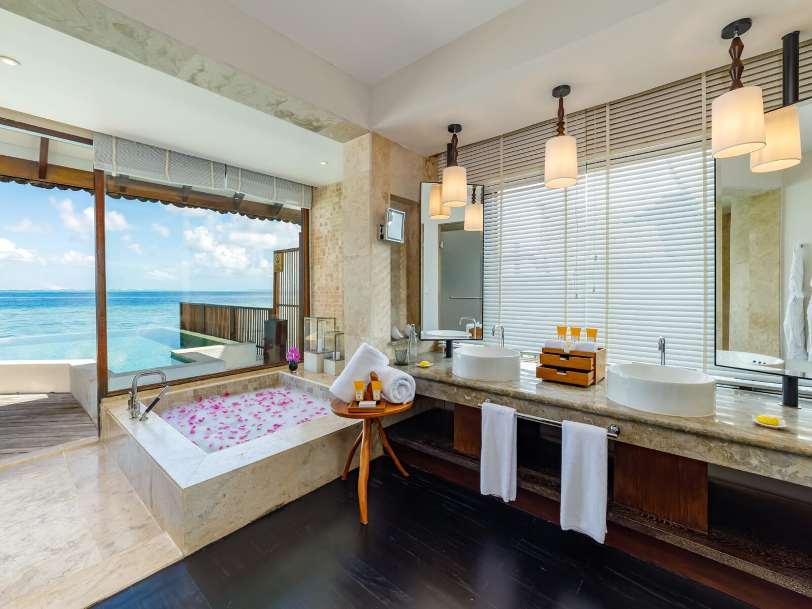 Wohnbeispiel Ocean Pool Suite